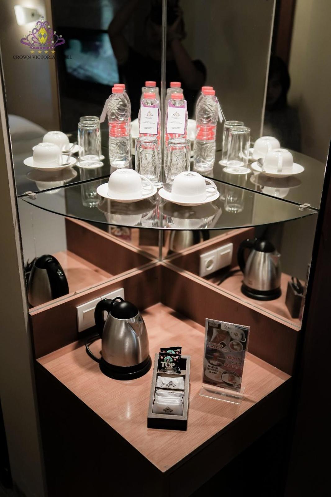 Crown Victoria Hotel Tulungagung Ngoại thất bức ảnh