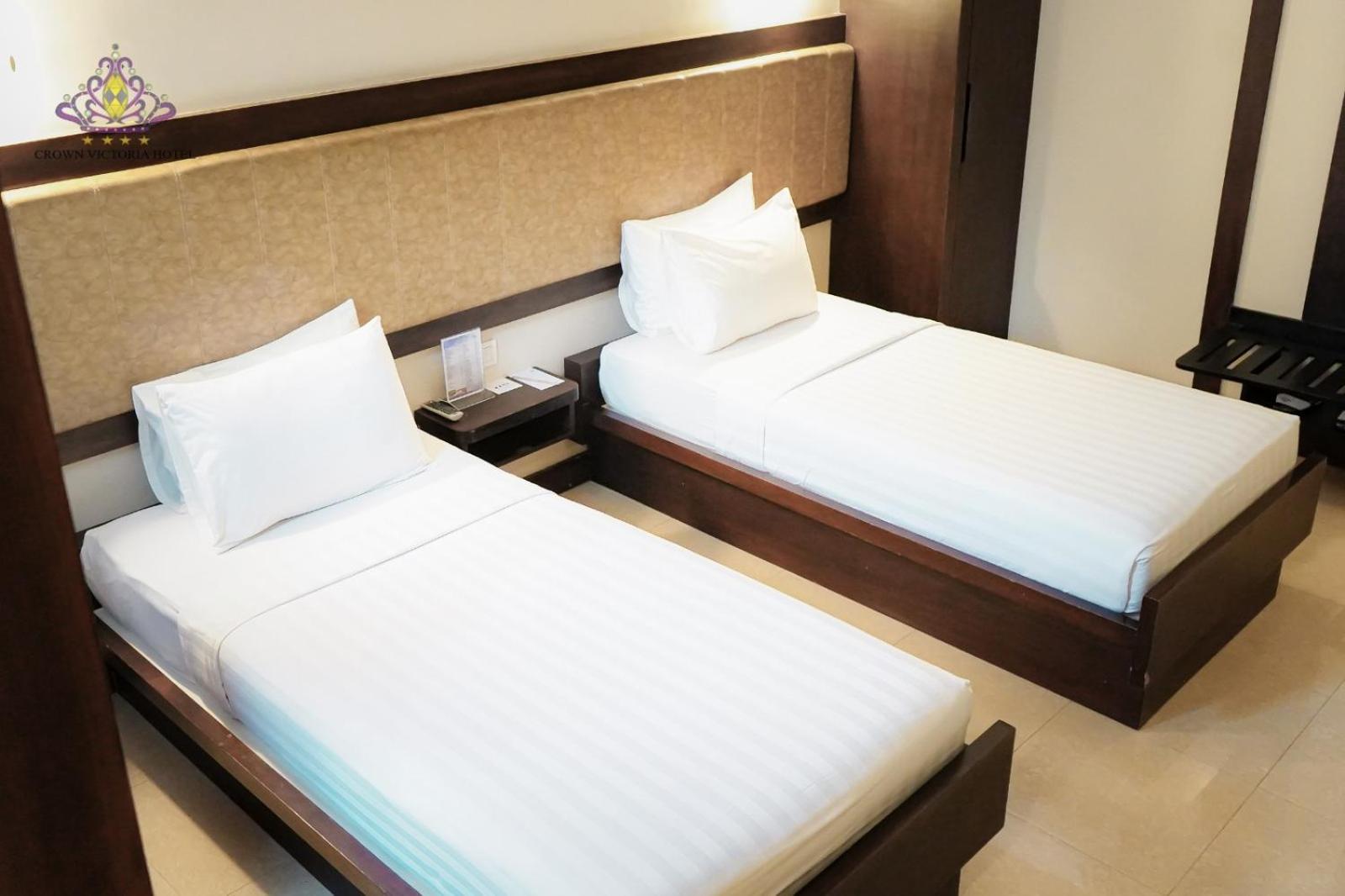 Crown Victoria Hotel Tulungagung Ngoại thất bức ảnh